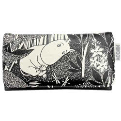 Moomin Midwinter Wallet. Made from a durable PVC material with cotton lining.

This stylish, slimline purse is the perfect addition to your Moomin collection, featuring a black and white image of Moomin lying by the flower strewn river. It has six cardh