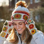 Pachamama Knitwear Woodstock Oatmeal Handwarmer insitu
