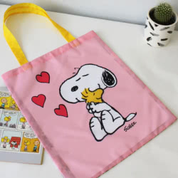 Peanuts Snoopy Love Eco Shopper. This foldaway reusable shopper comes in a matching clip-on pouch so you can pop it in your handbag. You'll never need a plastic carrier bag again! Made from recycled plastic bottles, it is eco-friendly, lightweight bu
